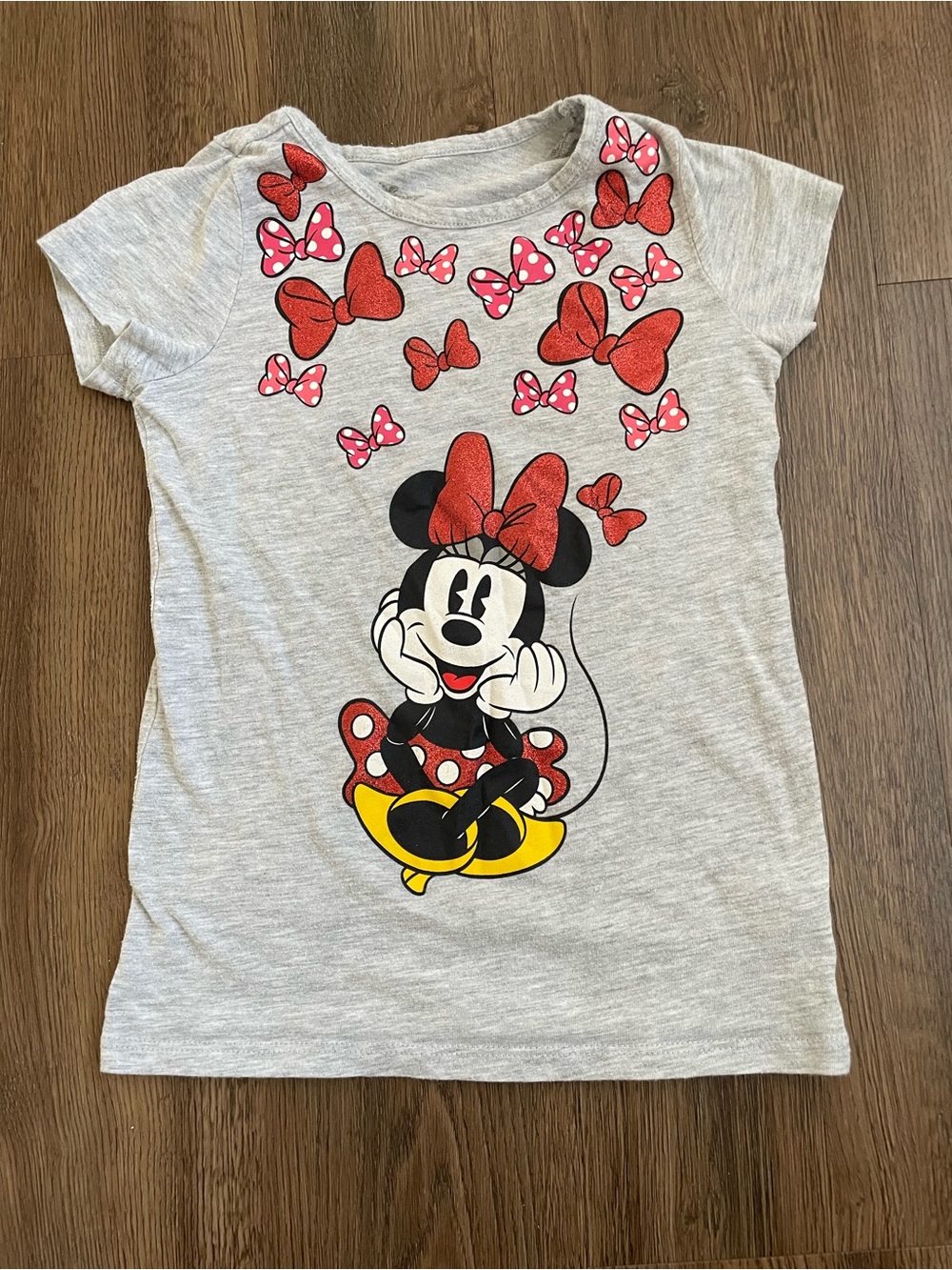 Disney Girls' Minnie Mouse Tee - Light Gray with Red & Yellow Size 7/8